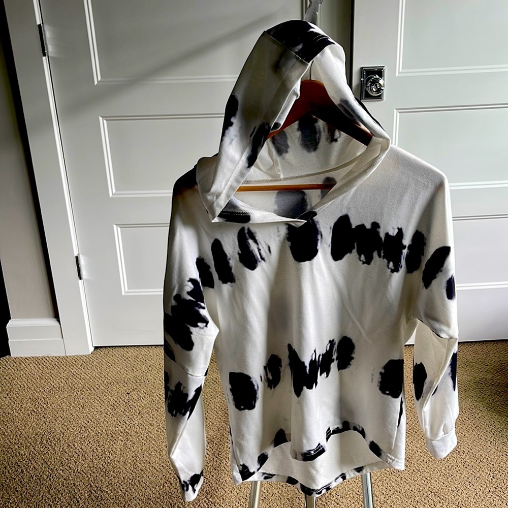 Thrifted Vintage Long Sleeve Pullover with Hood.